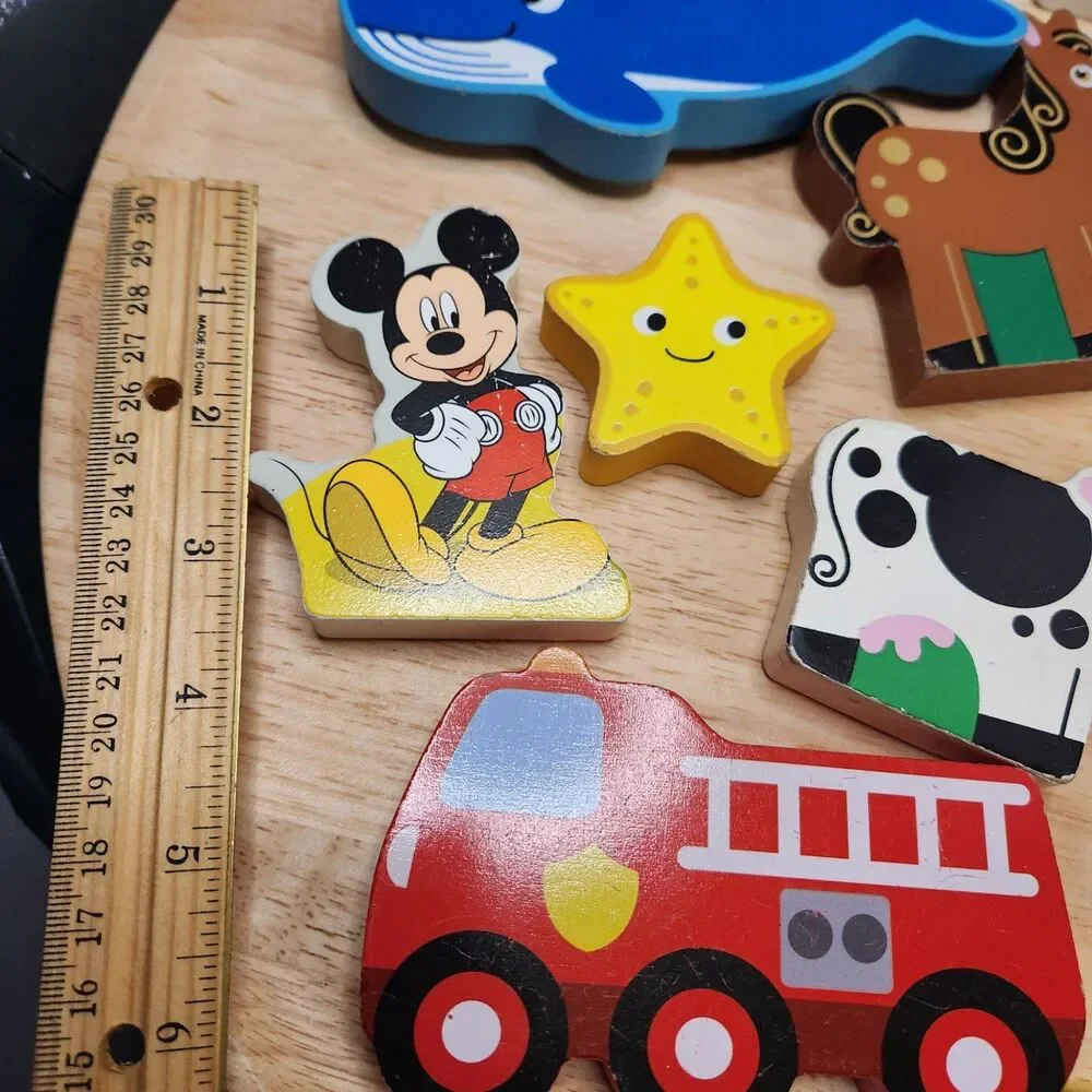 Wooden Cut-Out Puzzle Piece Assortment – Mixed Shapes, Display & Craft Use